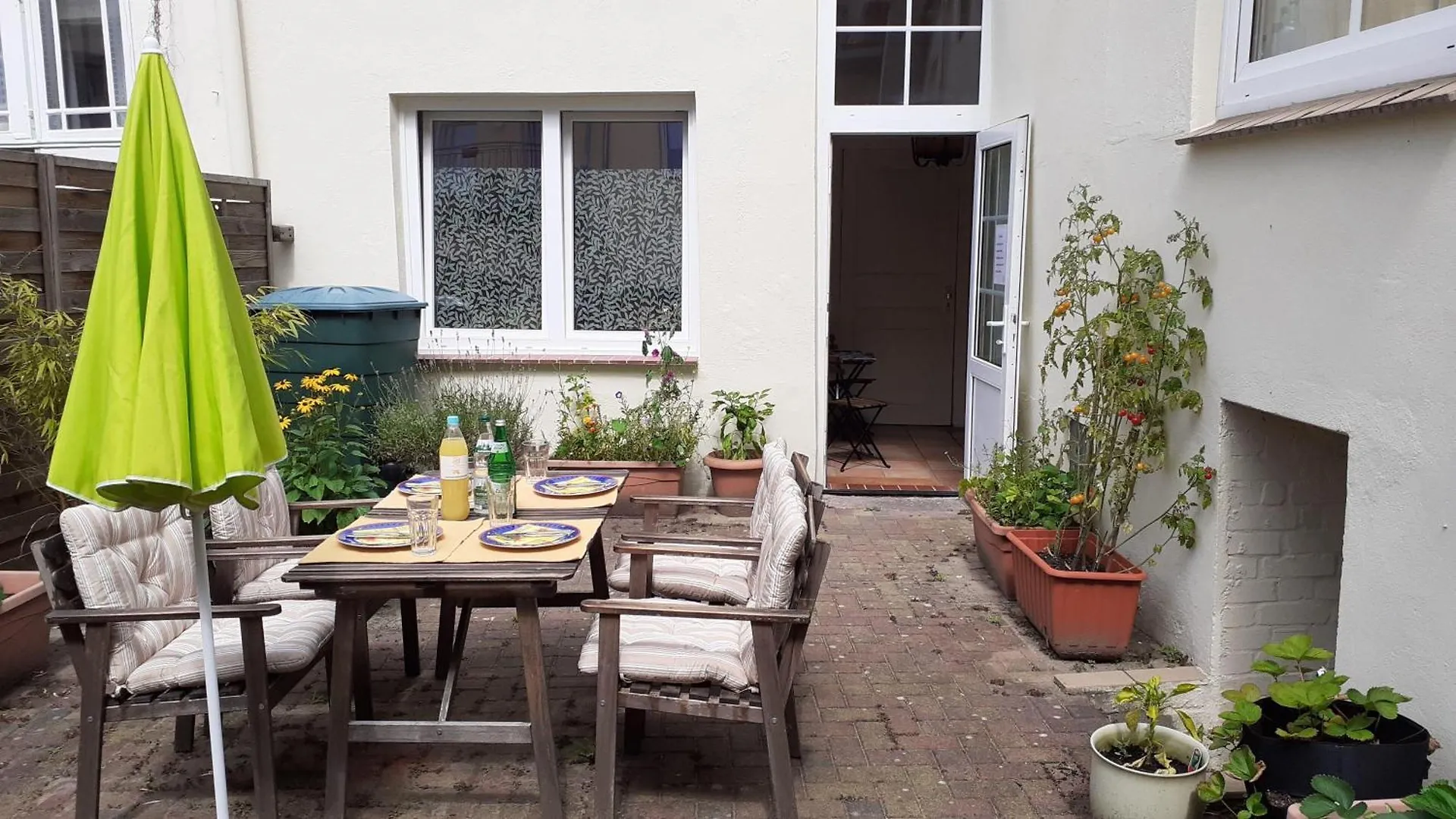 Apartment 1-Zimmer-Apartment-2-Hochparterre Lubeck