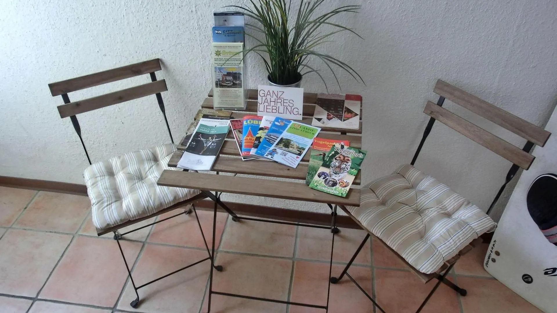 1-Zimmer-Apartment-2-Hochparterre Lubeck Germany