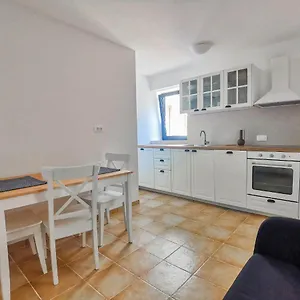  Apartment Muretto Kroatien