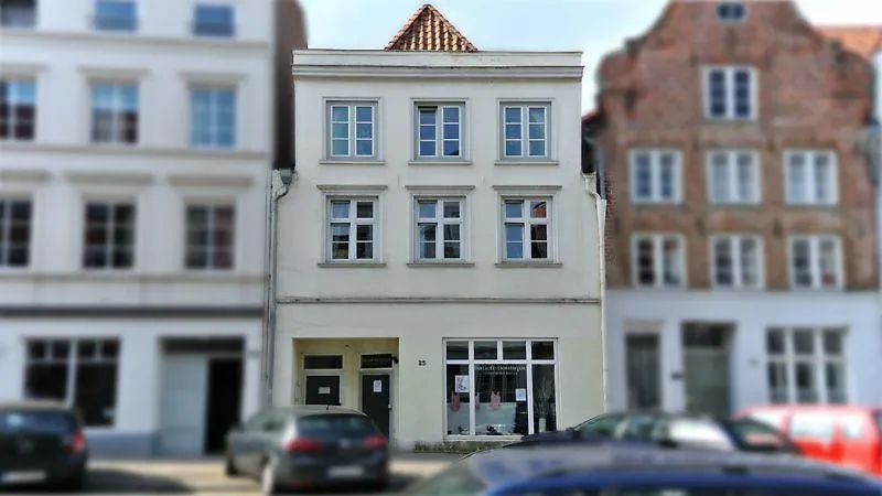 1-Zimmer-Apartment-2-Hochparterre Lübeck